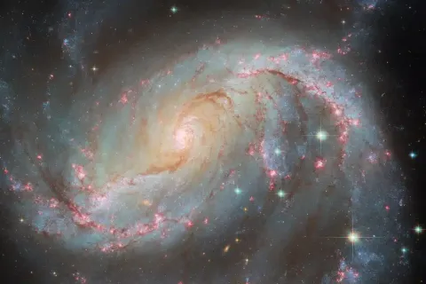 O telescópio espacial Hubble captura uma galáxia espiral com