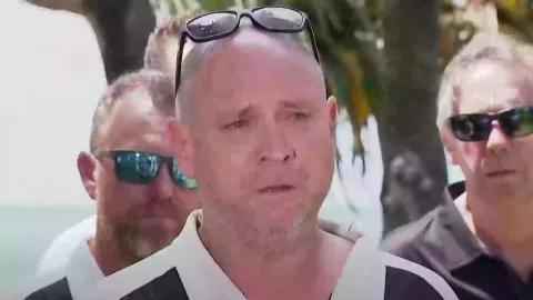 Pai desolado relembra o momento em que descobriu que sua fil