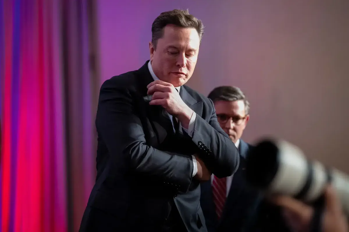 Parentes “pobres” de Elon Musk dizem que ele os ignorou com