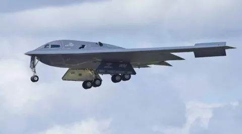 Por dentro de um bombardeiro furtivo dos EUA de US$ 2.100.00