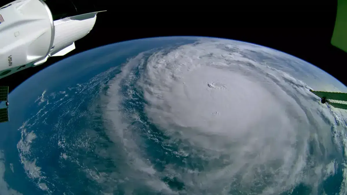 Primeira transmissão ao vivo em 4K do espaço mostra a escala
