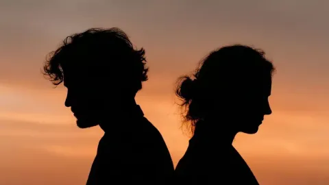Psicólogo alerta que casais podem destruir o relacionamento 