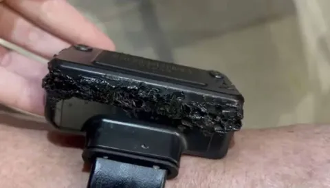 Quanto custa a tornozeleira de Bolsonaro e qual é a multa po