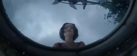 Rachel Zegler rebate críticas sobre “Branca de Neve” e comen