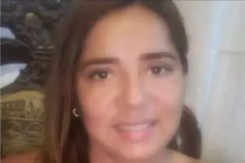 Restos mortais de mãe são encontrados dentro de máquina de l