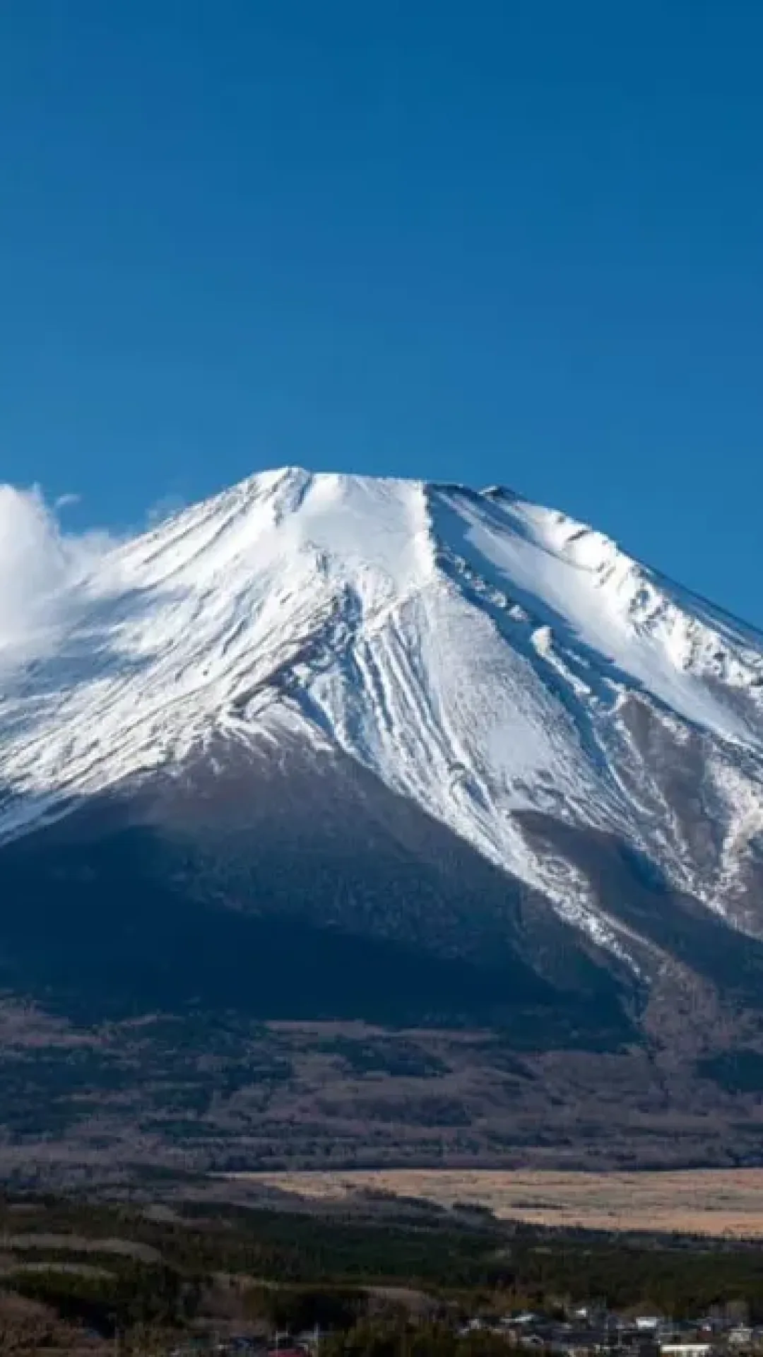 Alpinista precisa ser resgatado do Monte Fuji duas vezes em uma semana após cometer erro ridículo