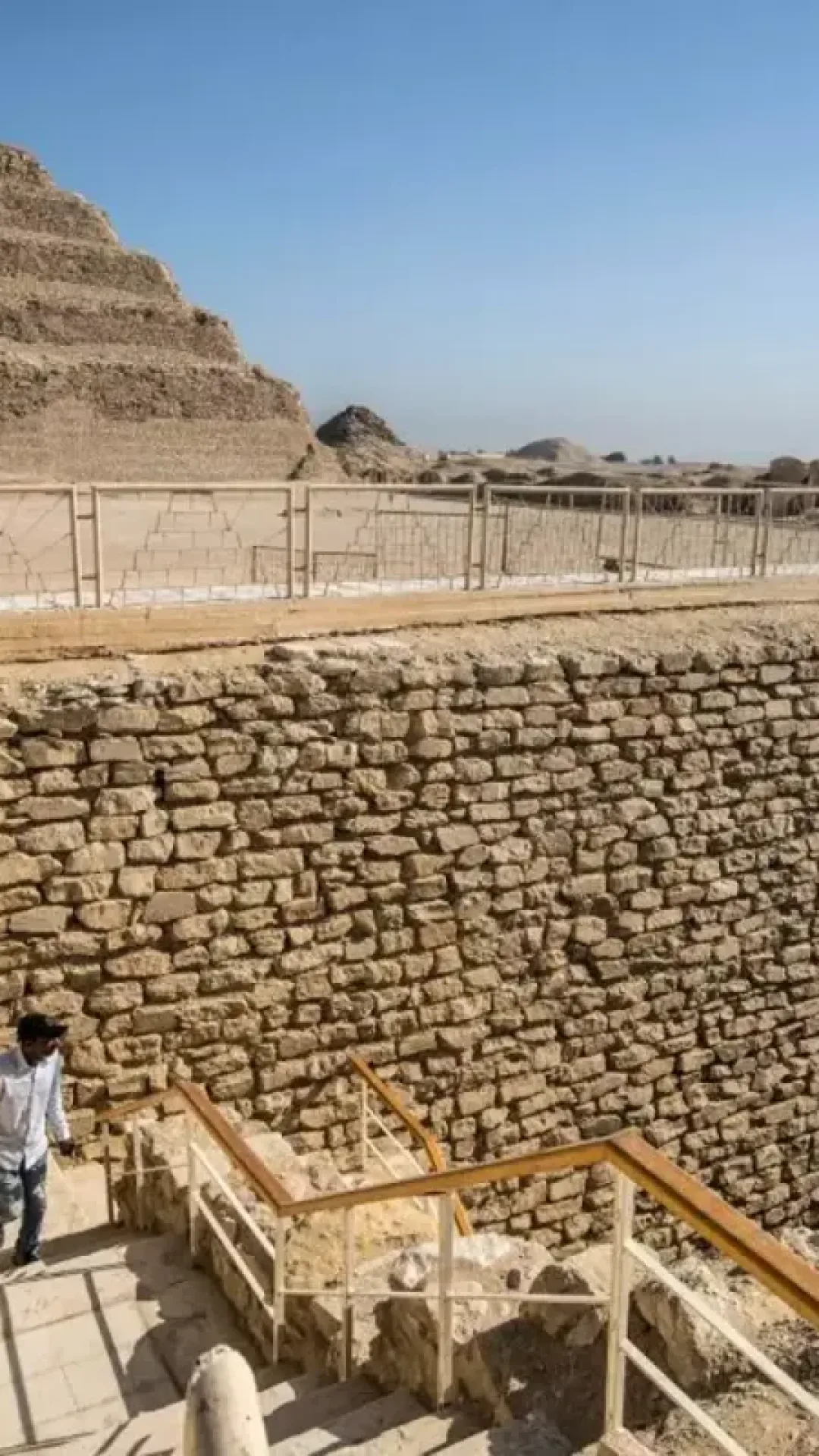 Arqueólogos afirmam que a ‘pirâmide mais antiga do mundo’ não foi construída por humanos.