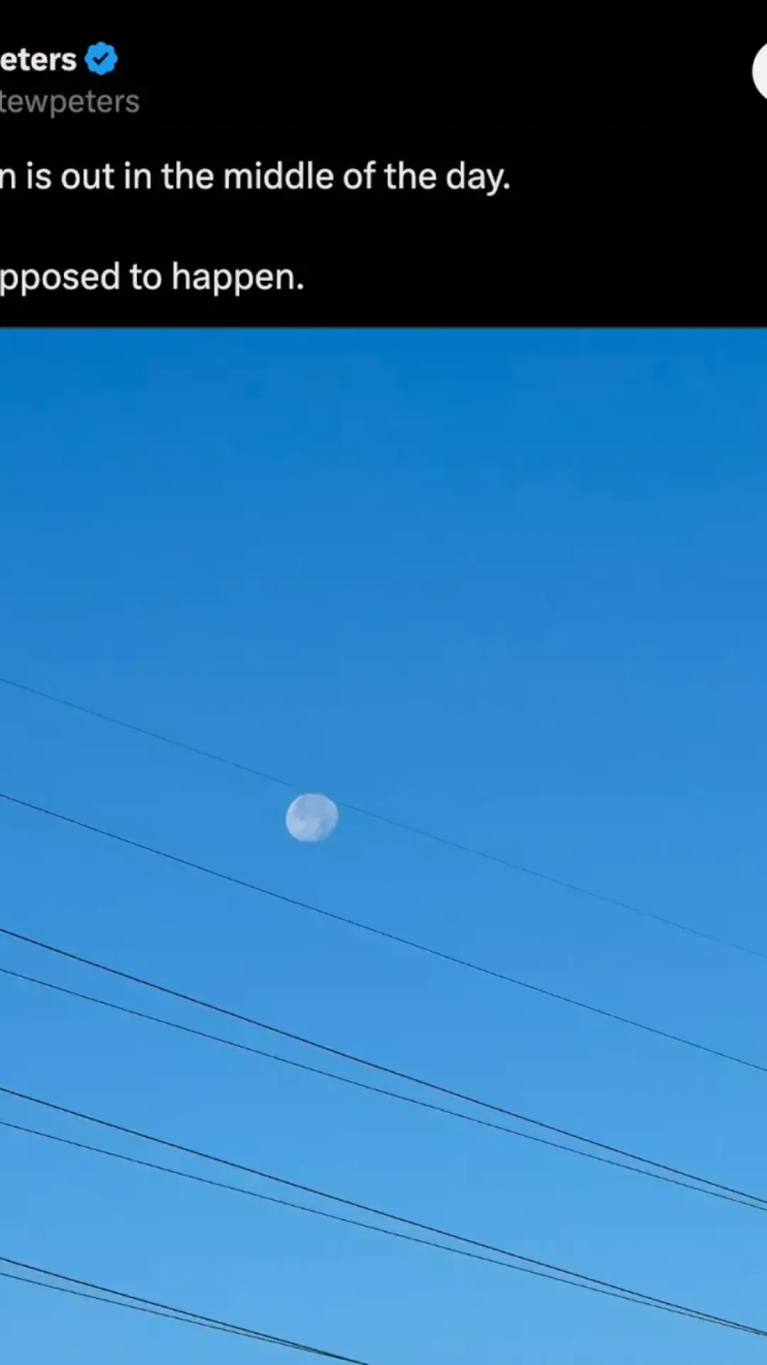 As pessoas estão começando a entender por que às vezes é possível ver a Lua durante o dia