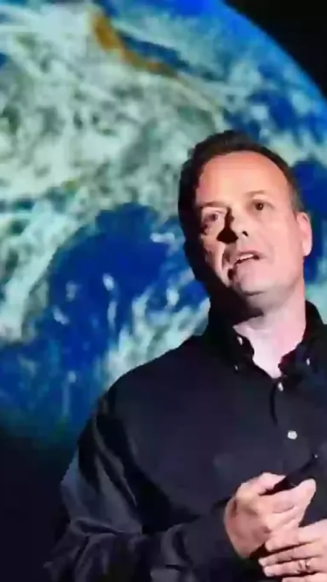 Astronauta que passou 178 dias no espaço revela “grande mentira” que percebeu ao ver a Terra