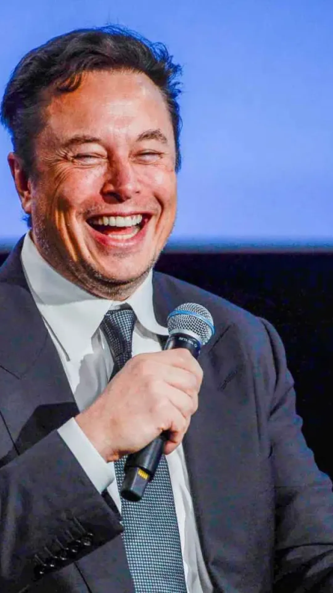 Diga adeus aos celulares: Elon Musk revelou que serão substituídos por este dispositivo