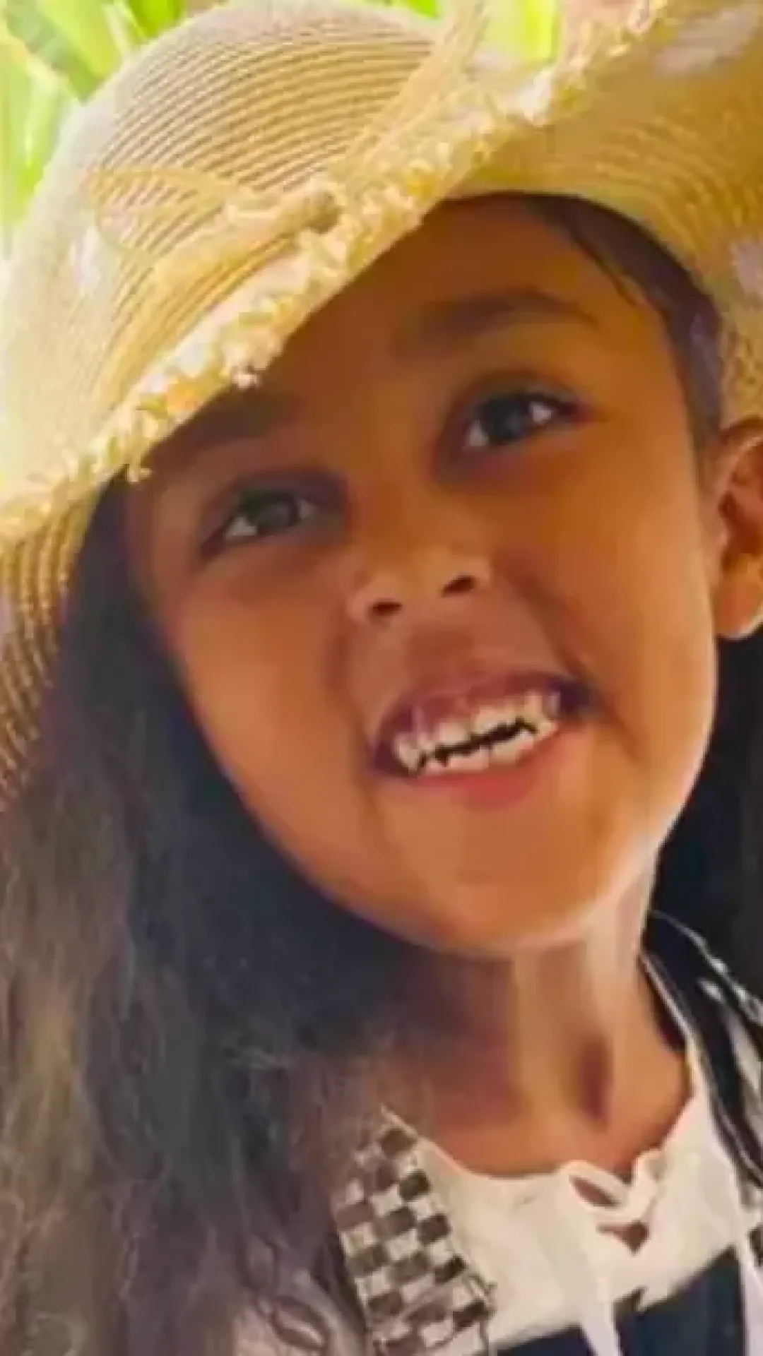 Família recebe $ 205 milhões após menina de 6 anos morrer ao cair de brinquedo em parque de diversões