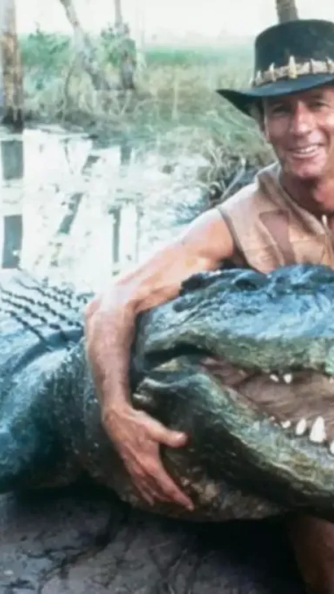 Fãs dizem ser o ‘fim de uma era incrível’ após morte de astro de ‘Crocodilo Dundee’