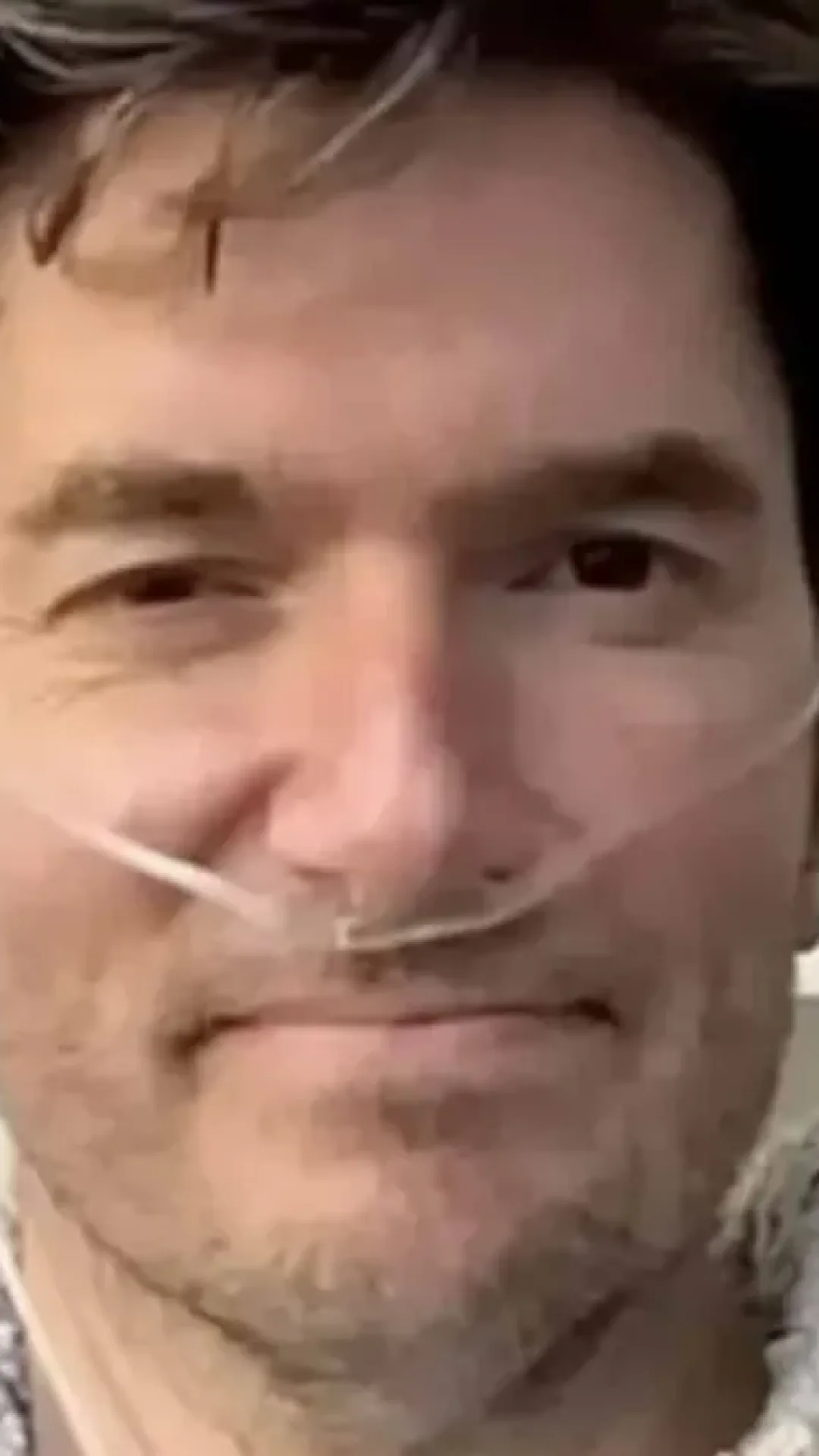 Homem de 45 anos que desenvolveu câncer de pulmão apesar de nunca ter fumado cigarro revela seu único sintoma ‘silencioso’