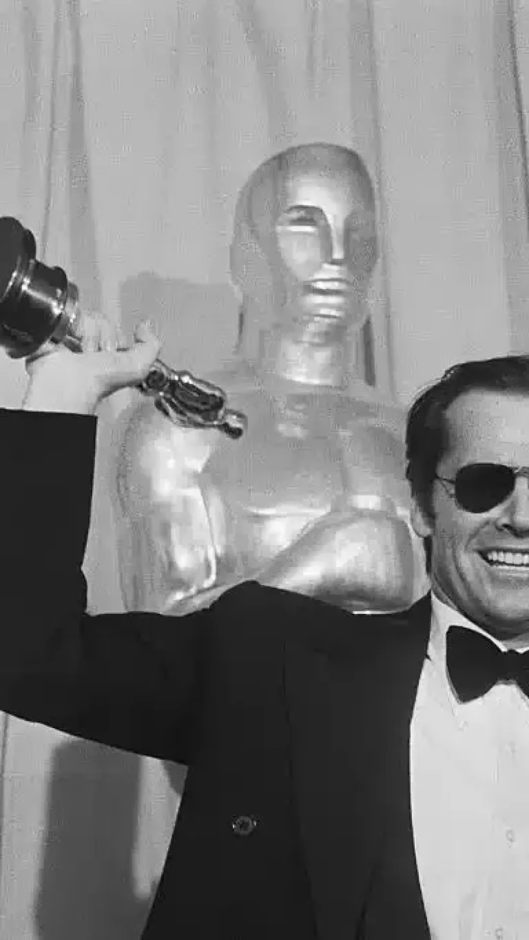 Jack Nicholson descobriu que a irmã era, na verdade, sua mãe depois que ambas já haviam morrido