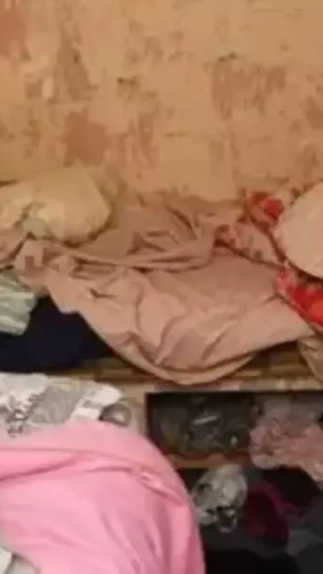 Mãe de 10 filhos manteve uma mulher como escrava por 25 anos antes de ser denunciada pelo próprio filho