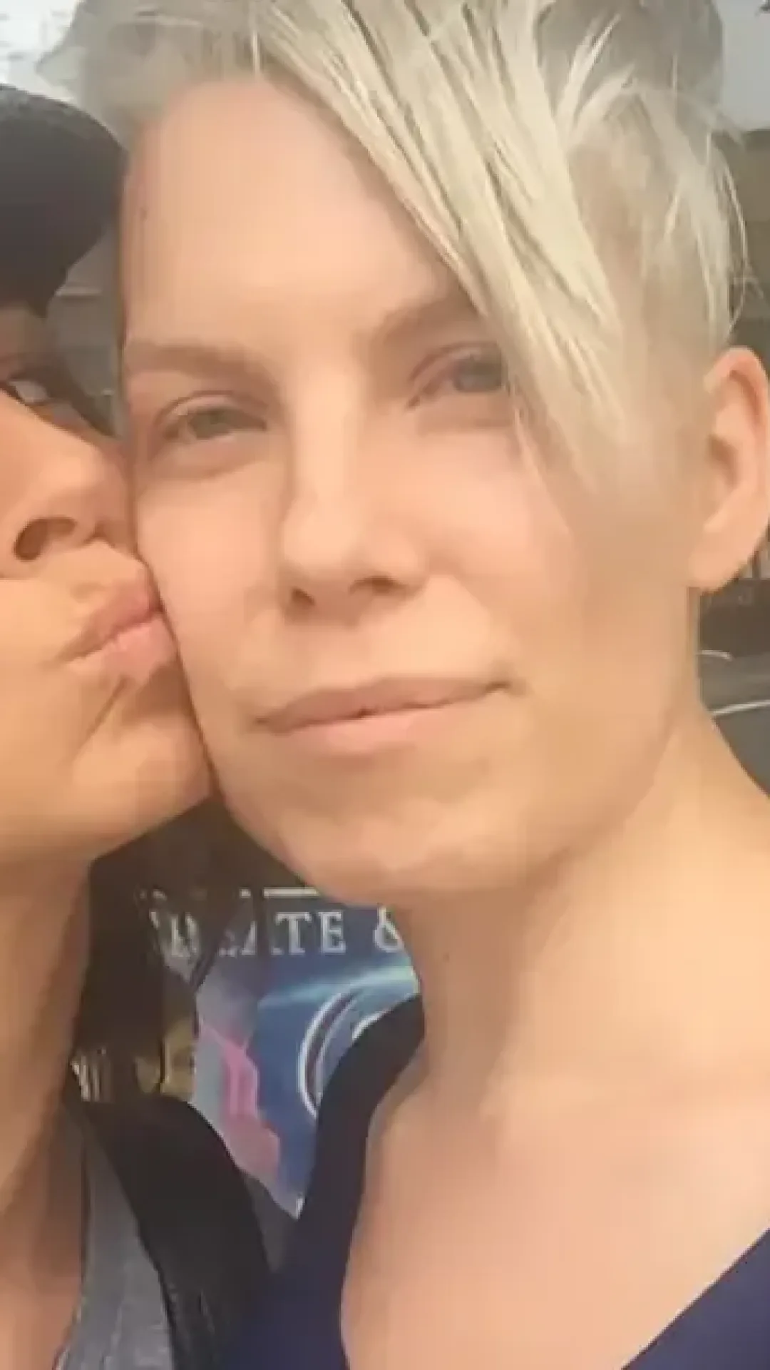 Marido de mulher fez comentário após ela receber diagnóstico de câncer terminal, antes de ela deixá-lo para dormir com 100 homens