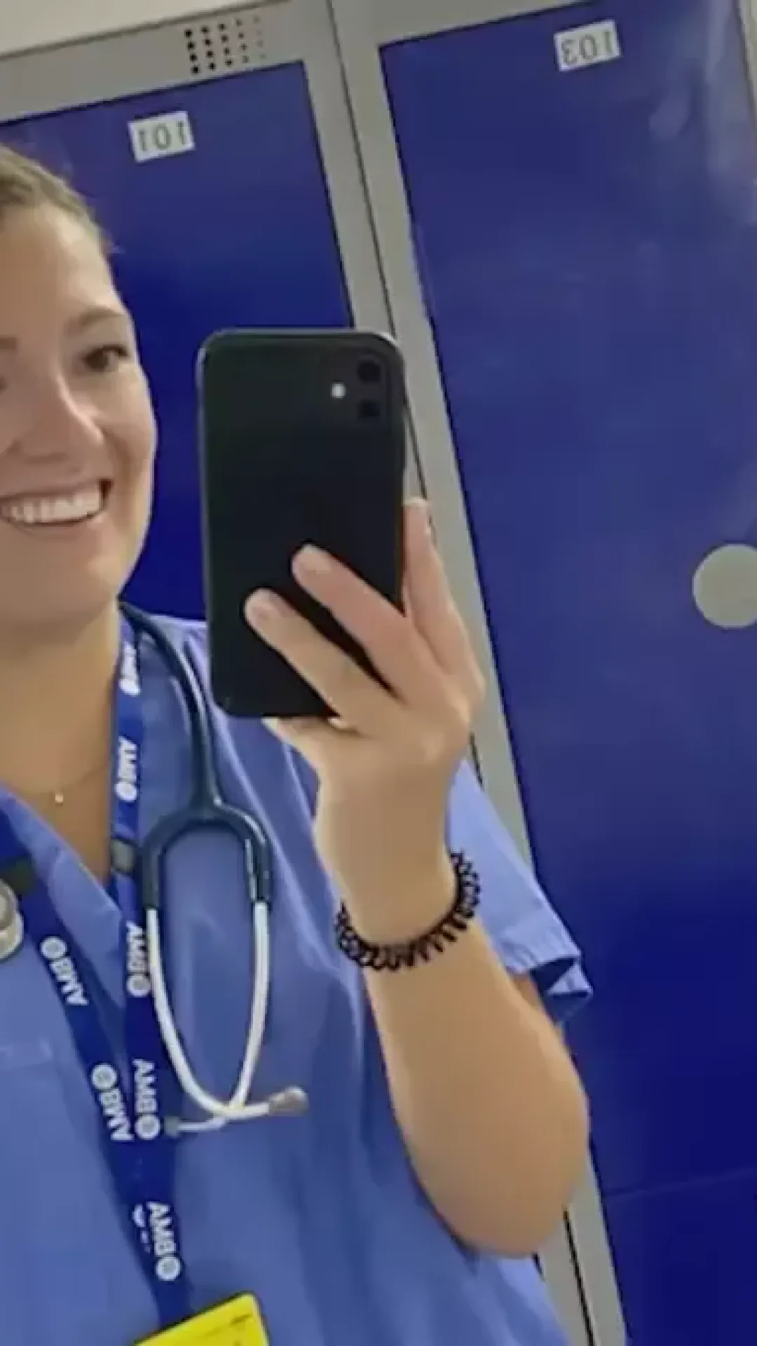 Médica de 30 anos morreu 7 meses após o diagnóstico de câncer depois de apresentar um sintoma incomum