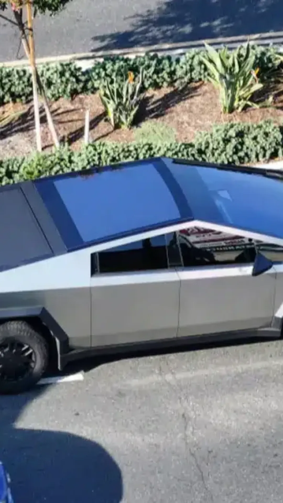 Motorista de Tesla Cybertruck revela custo surpreendente de 6 meses de energia elétrica