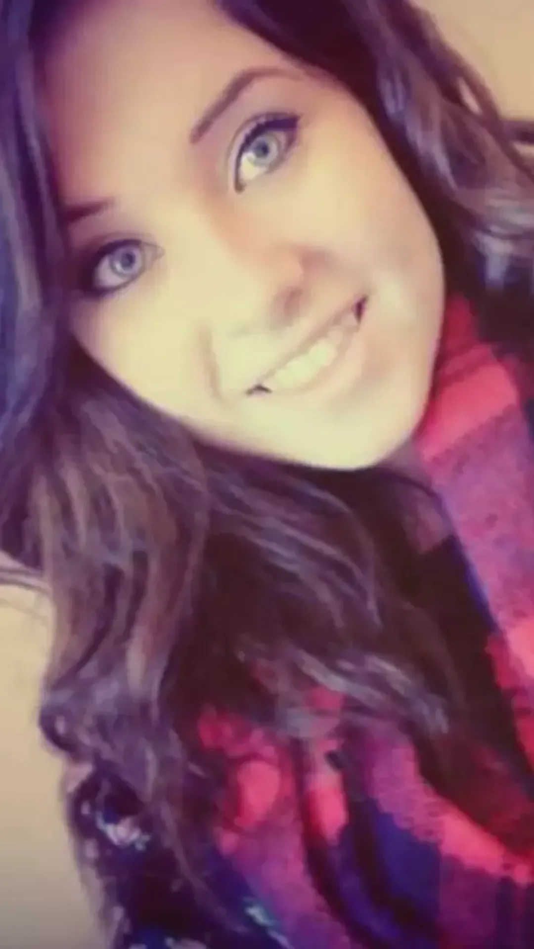 Mulher de 23 anos é encontrada morta em sua cama um ano após falecer, conforme detalhes comoventes são divulgados