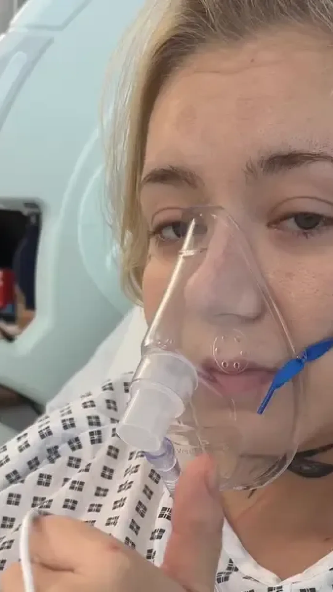 Mulher que começou a usar vape aos 15 anos recebe meses de vida, após médicos dizerem para “não se preocupar”