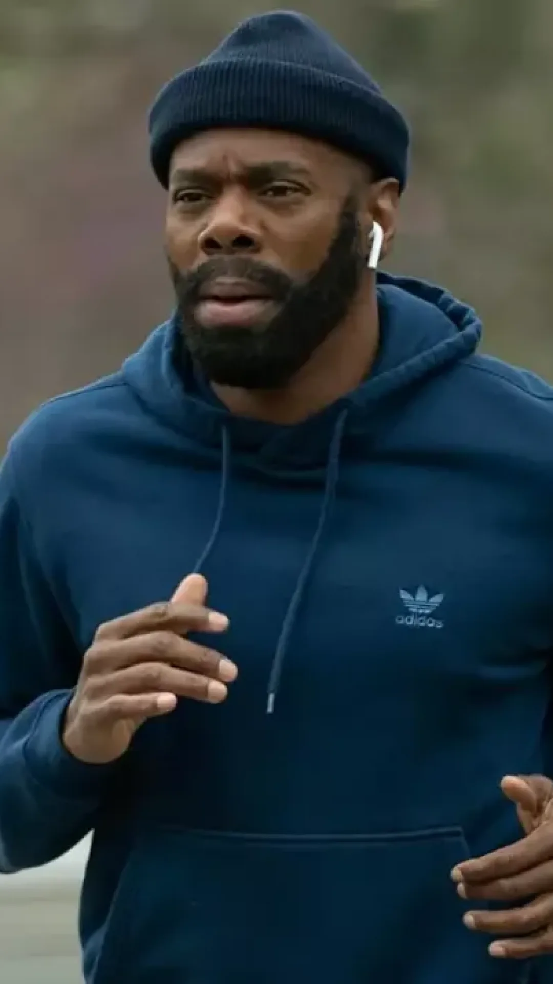 Nova série “10/10” da Netflix deixa espectadores “na ponta do sofá” e maratonando tudo em um único dia
