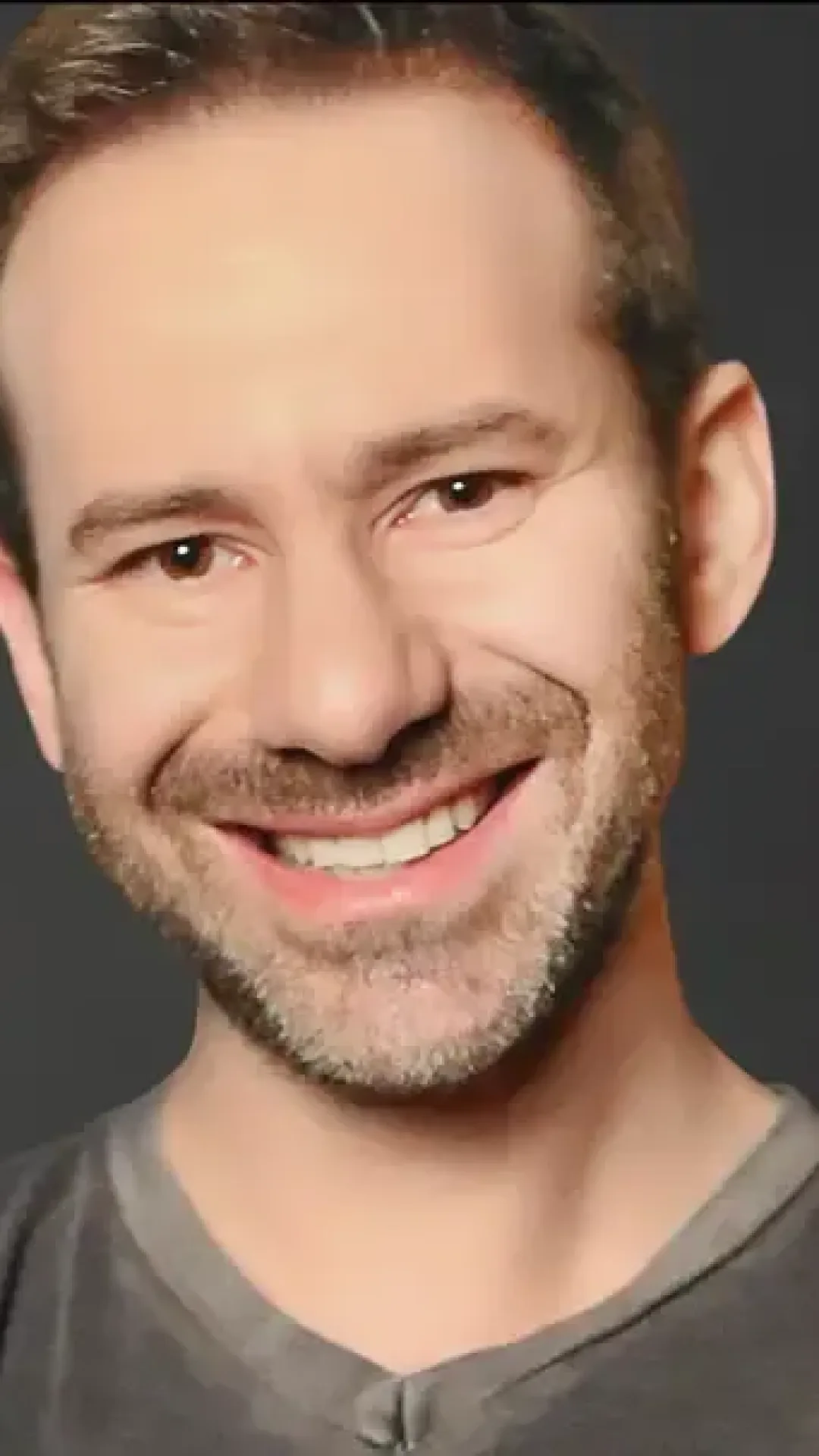 O dono do OnlyFans, Leonid Radvinsky, morreu aos 43 anos