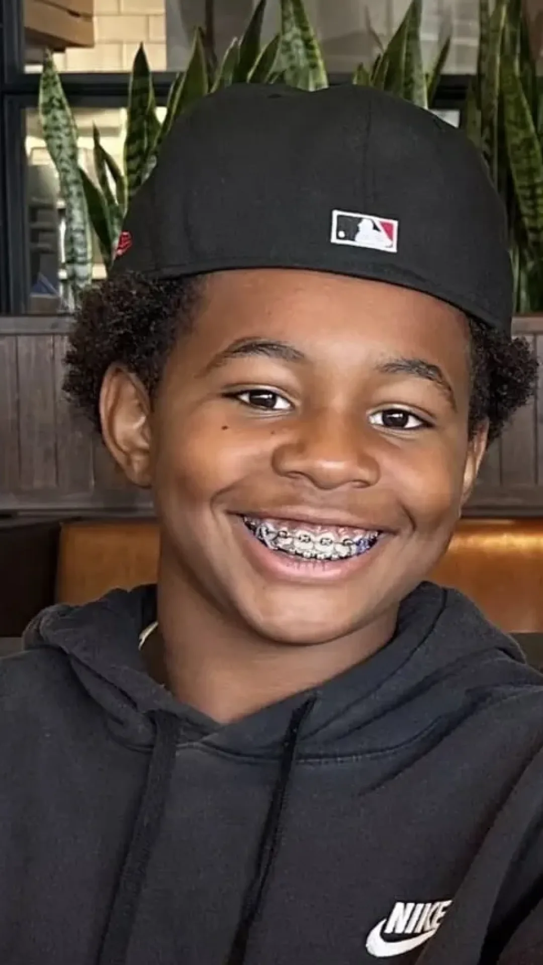 Pais emitem alerta após filho de 12 anos morrer por “infecção que come o cérebro” causada por ameba contraída durante natação