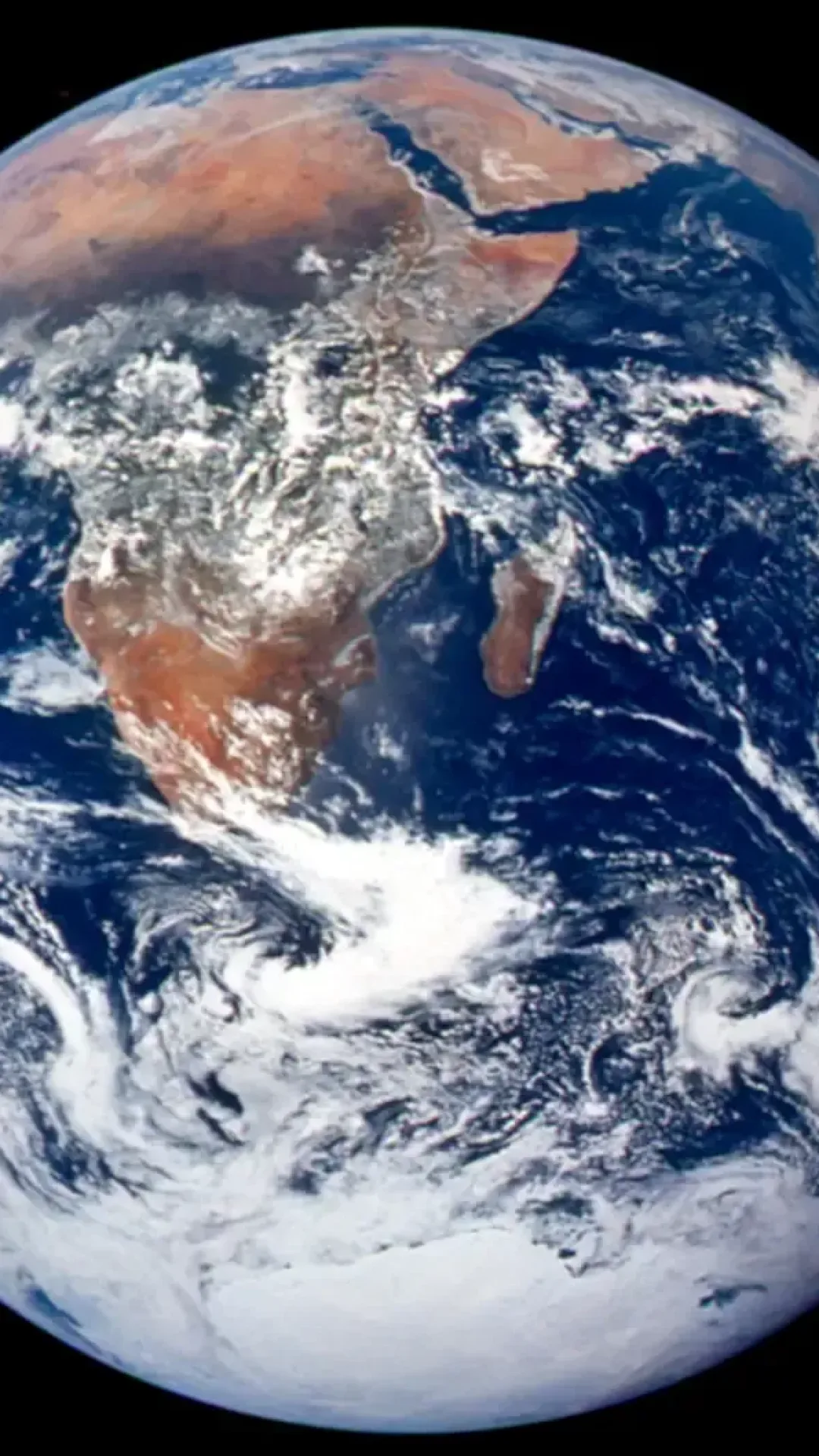 Pessoas levantam grande questionamento após a NASA divulgar imagem da Terra feita pela tripulação da Artemis II