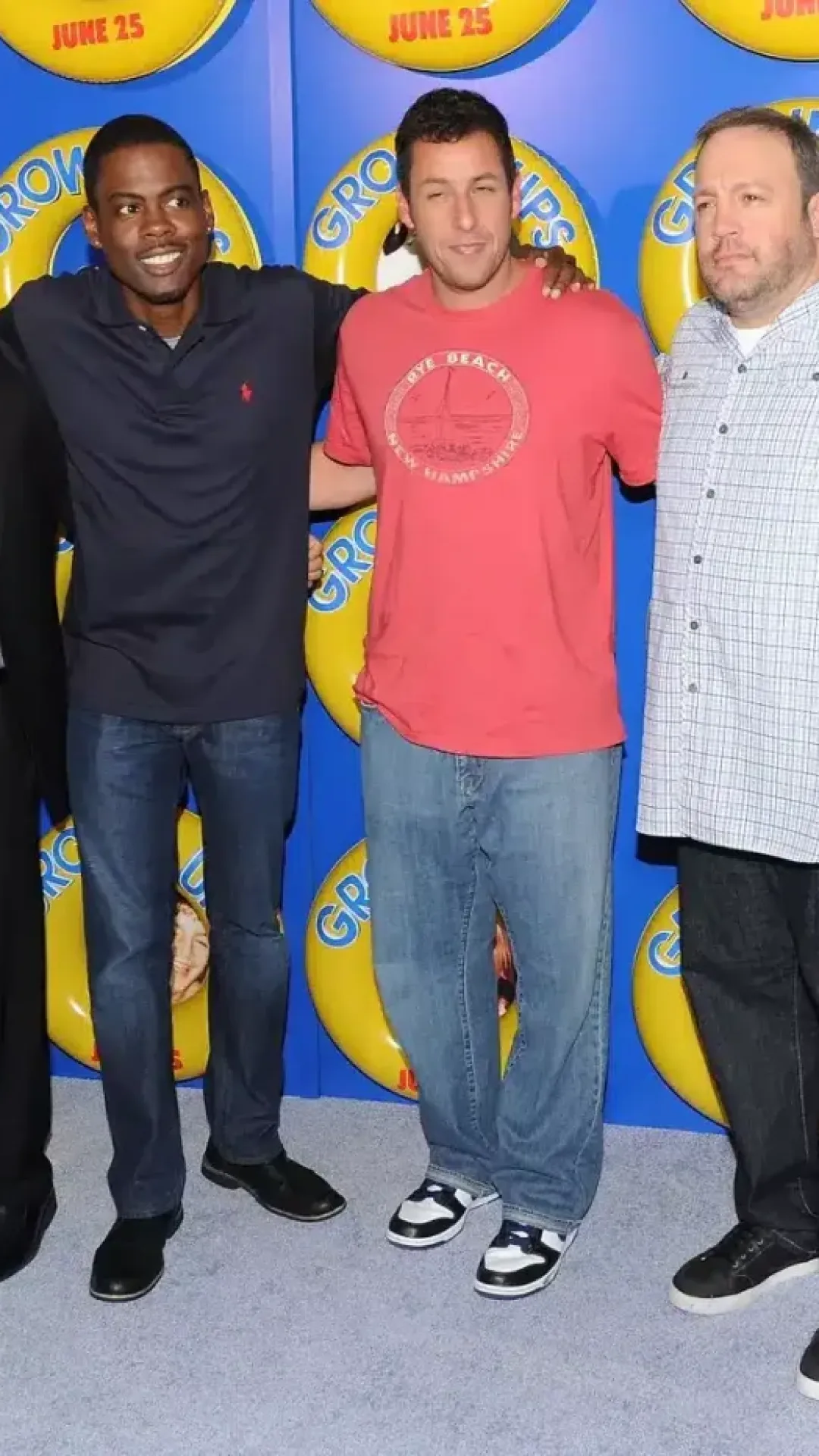 Por que as mesmas pessoas estão nos filmes de Adam Sandler?