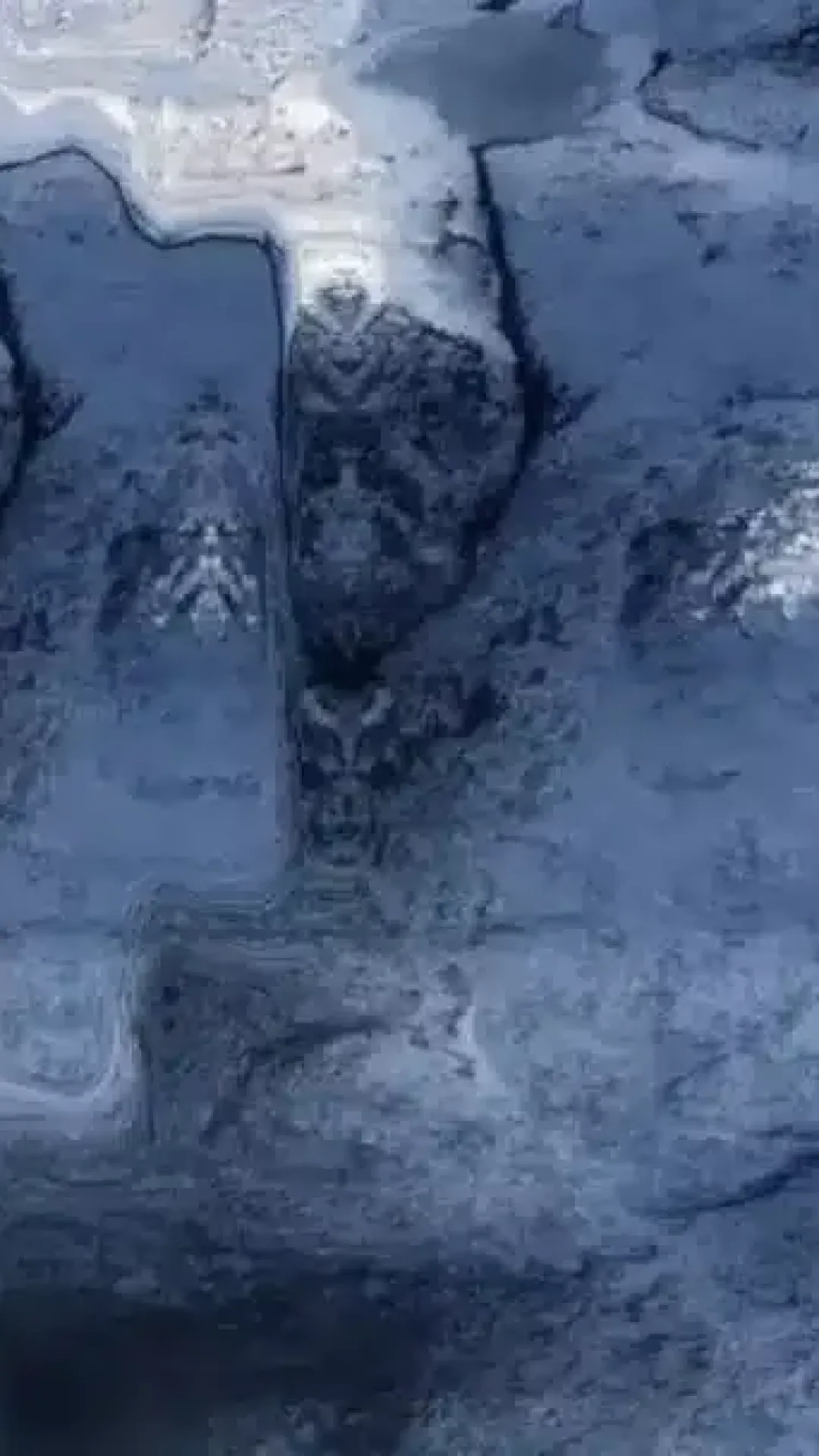 “Rosto demoníaco” visto nas montanhas no Google Maps está deixando as pessoas profundamente perturbadas