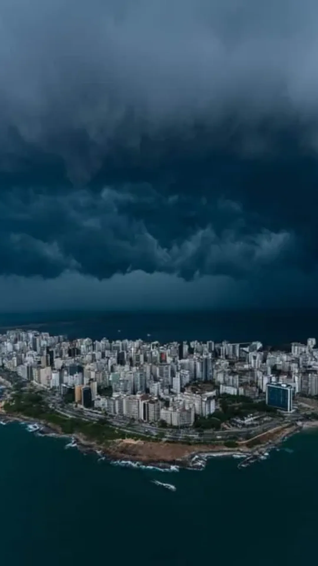 Três ciclones extratropicais vão atingir o Brasil até o final novembro. Datas e regiões já foram definidas