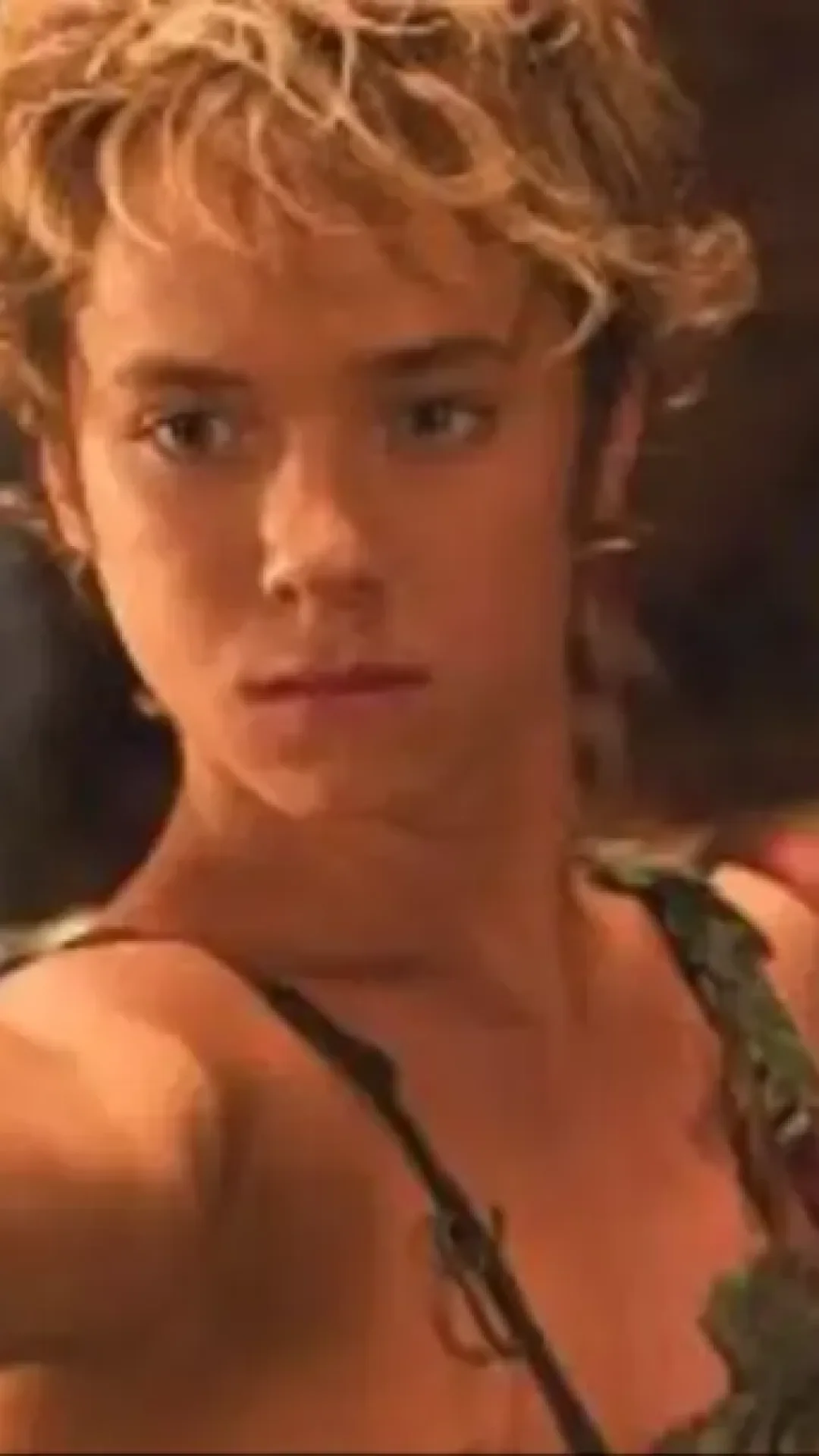 Veja como está hoje o ator mirim de Peter Pan, 22 anos após o filme, enquanto ele se prepara para voltar à atuação