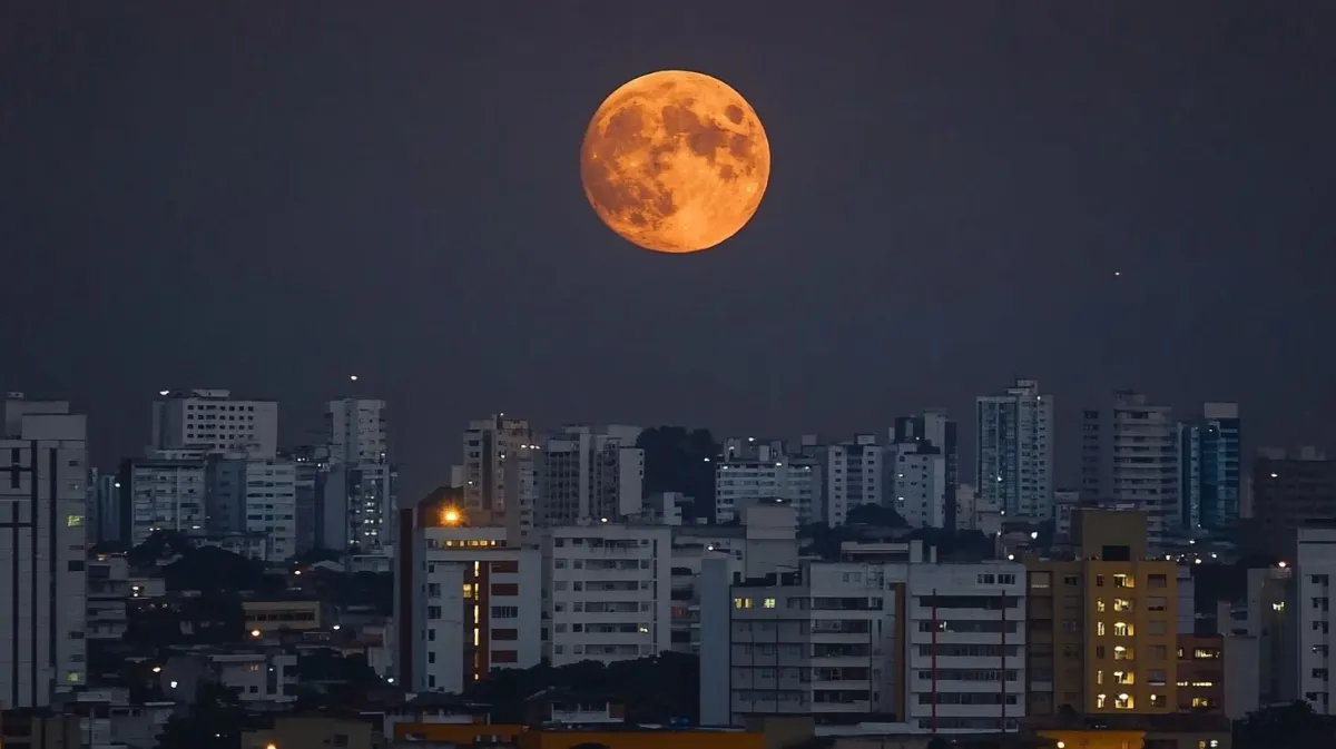 Superlua azul: como observar fenômeno raro que acontece hoje