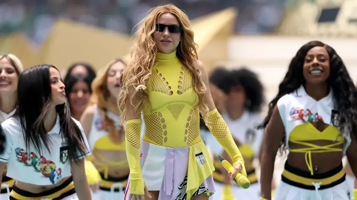Torcedores criam teoria de que Shakira teria sido “substituí