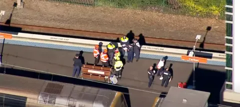 Tragédia em Sydney: pai morre ao tentar salvar filhas em estação de trem