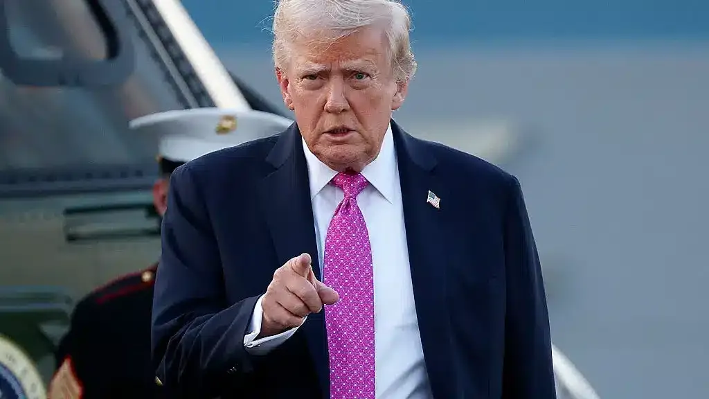 Trump ameaça “desabar o inferno” sobre o Irã ao dar um ultim