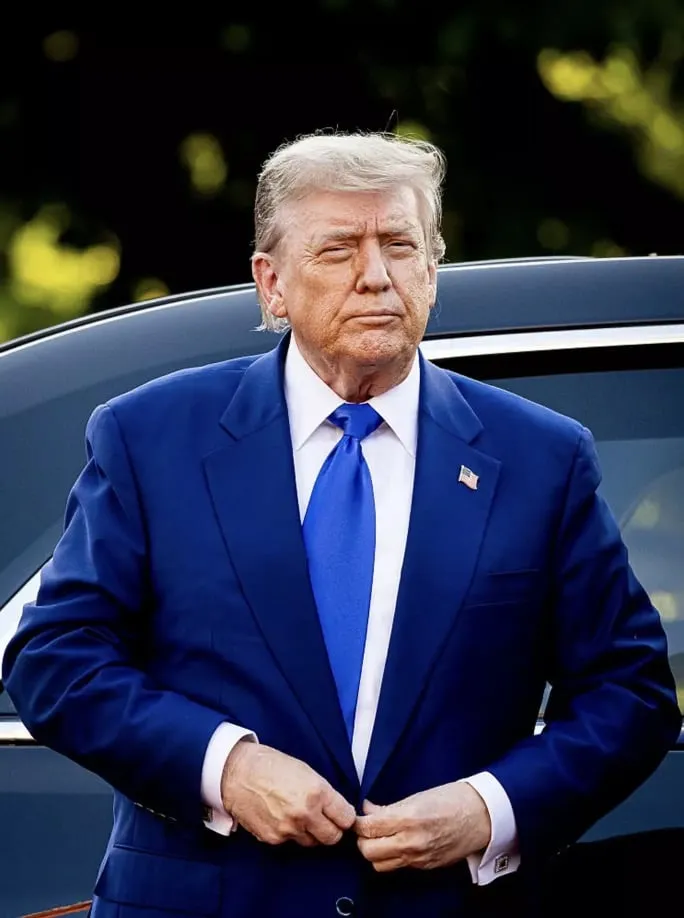 Trump gera teoria da conspiração sobre “sósia” após pessoas