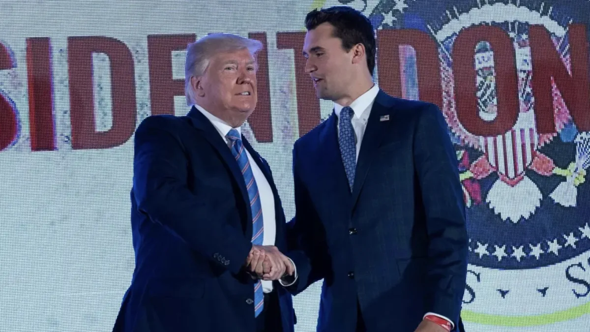 Trump rompe o silêncio após polícia confirmar que seu aliado