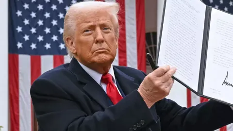 Trump tem resposta dura após China anunciar tarifa de retali