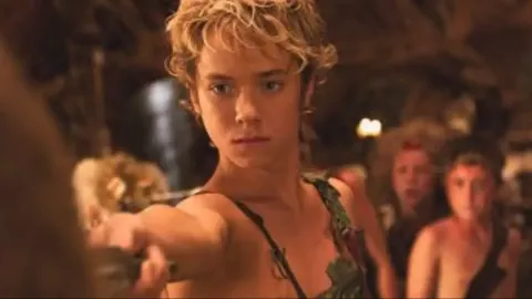 Veja como está hoje o ator mirim de Peter Pan, 22 anos apó