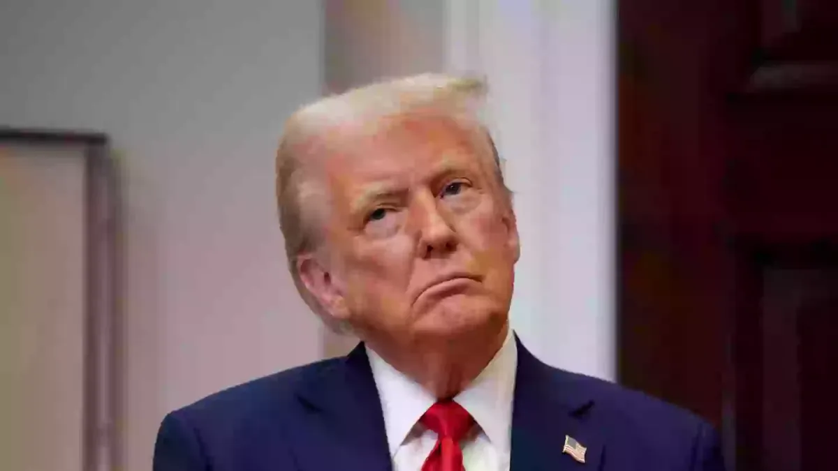 Vídeo IA de Donald Trump beijando os pés de Elon Musk é exib