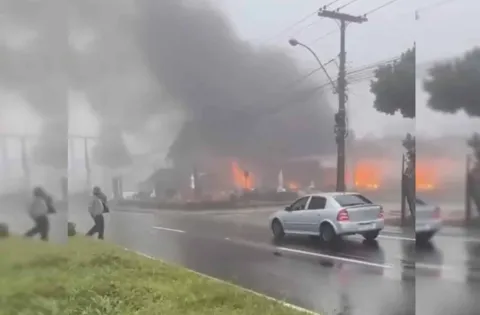 Vídeo mostra queda de avião em Gramado