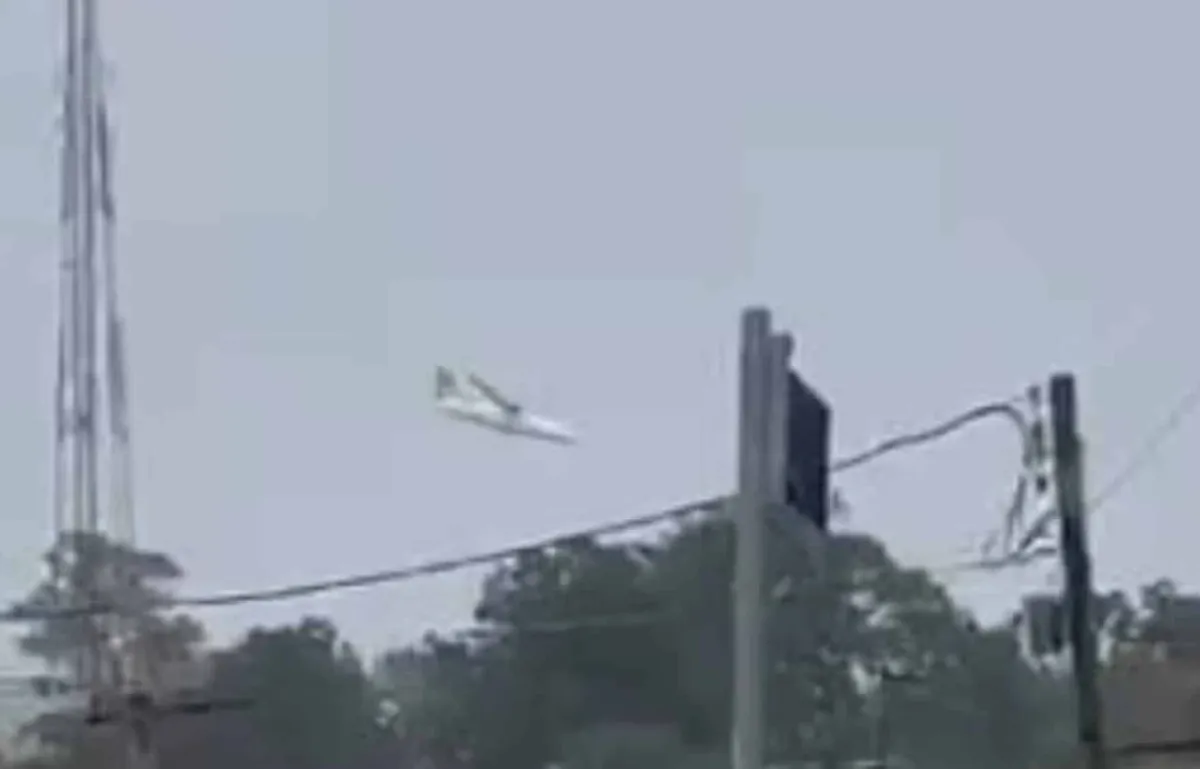 Vídeo mostra queda de avião em Vinhedo, São Paulo